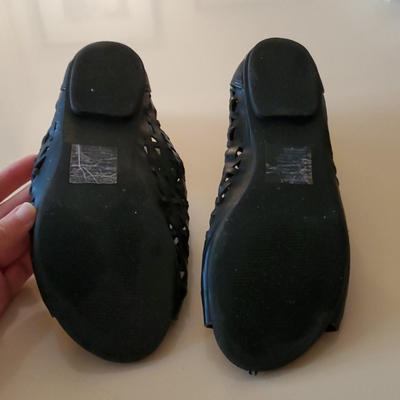 Black cutout booties flats - Picture 4 of 4